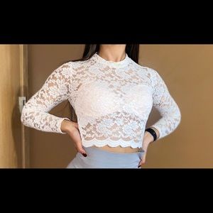 White Lace Top ✨